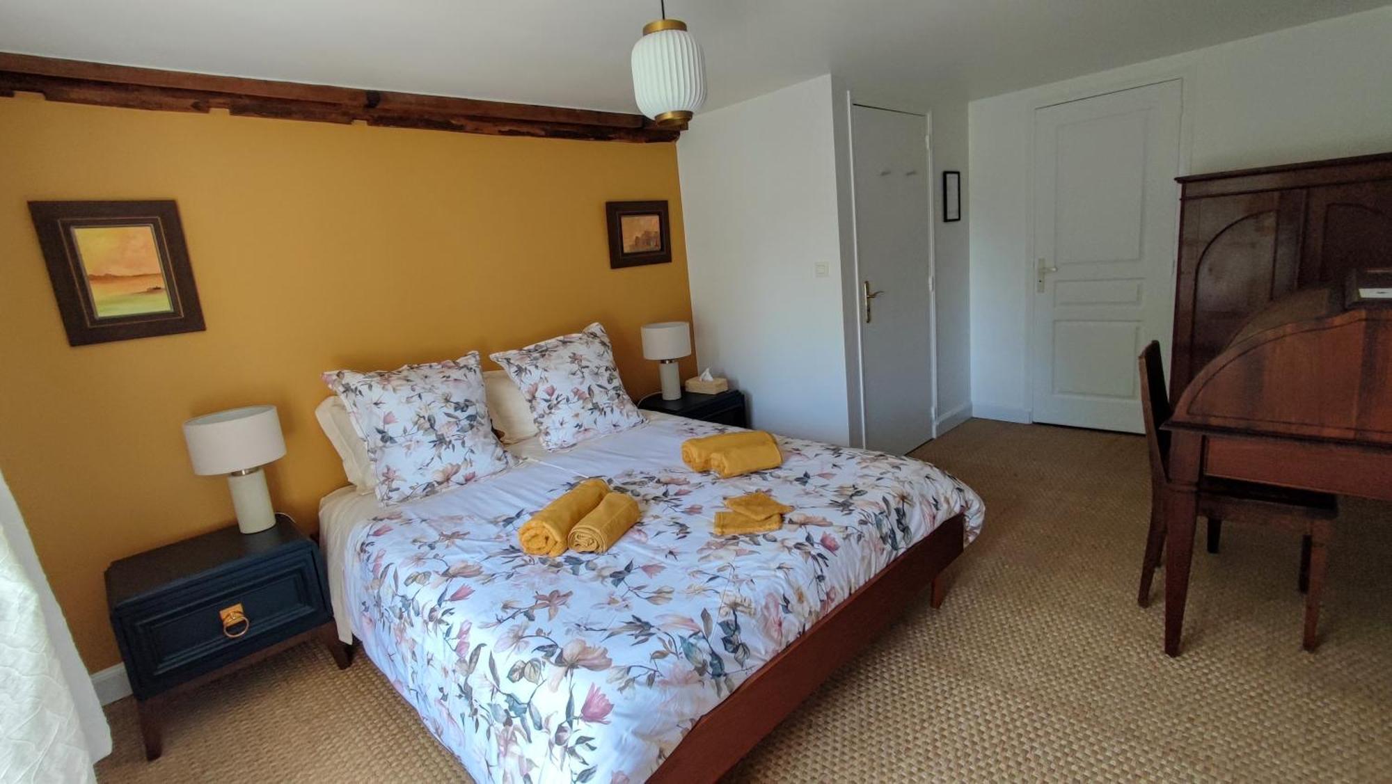 Le Moulin Grenon Bed & Breakfast Mézilles Екстериор снимка