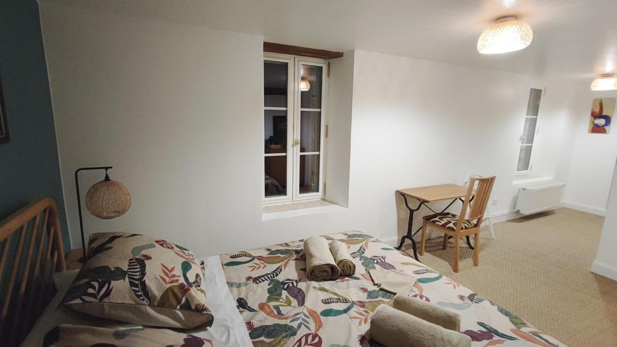 Le Moulin Grenon Bed & Breakfast Mézilles Екстериор снимка
